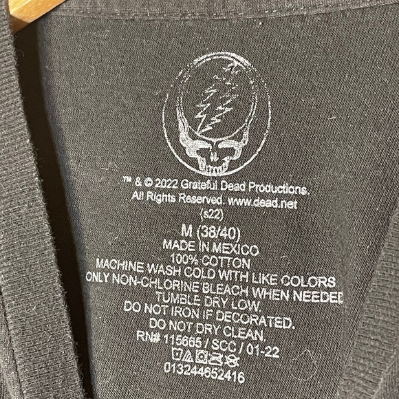 Grateful Dead Black Graphic Tee - Picture 4 of 4